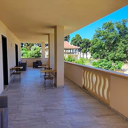 Ada Hotel 4*