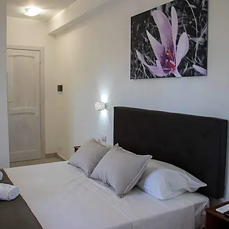 Ada Hotel 4*
